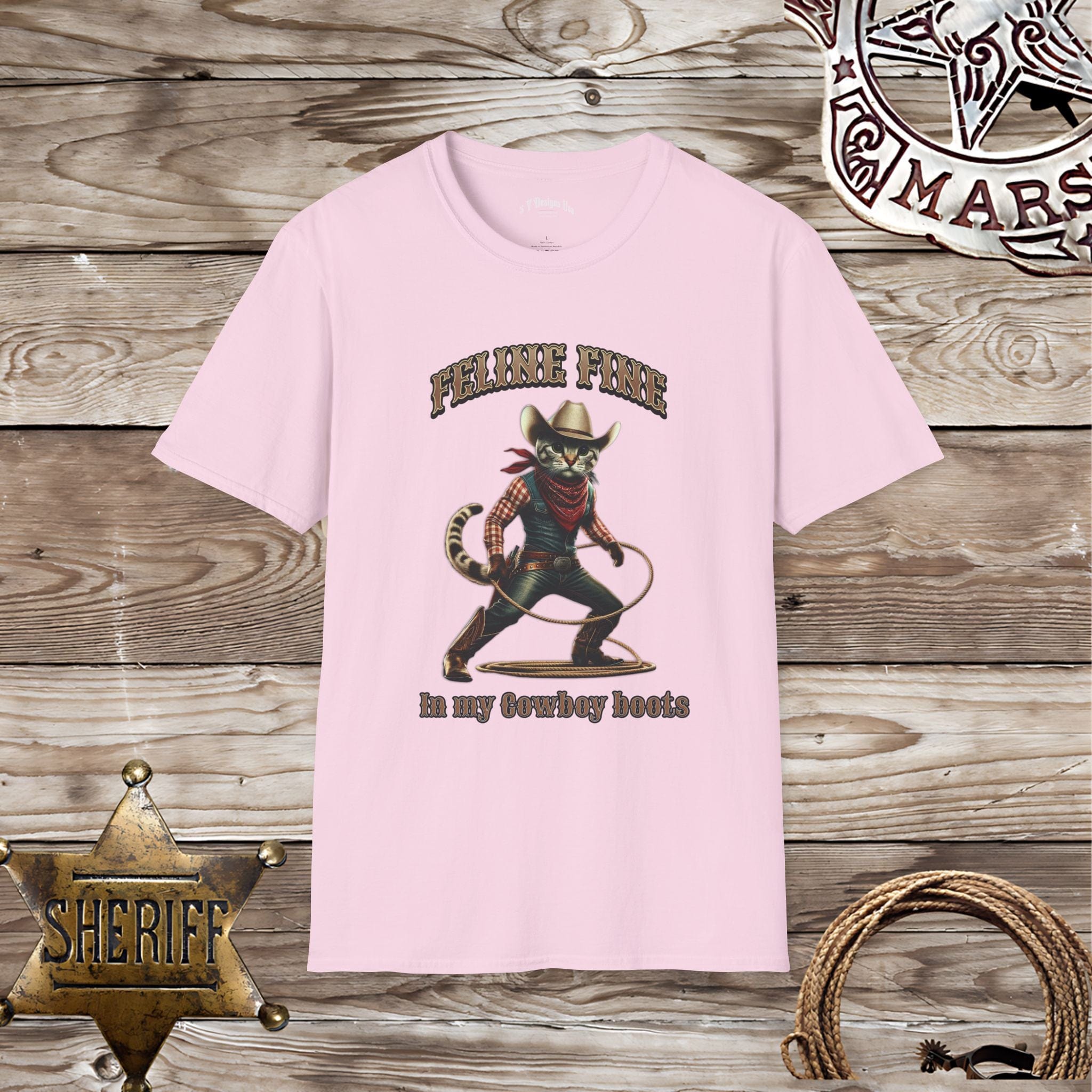 Feline Fine-T-Shirt