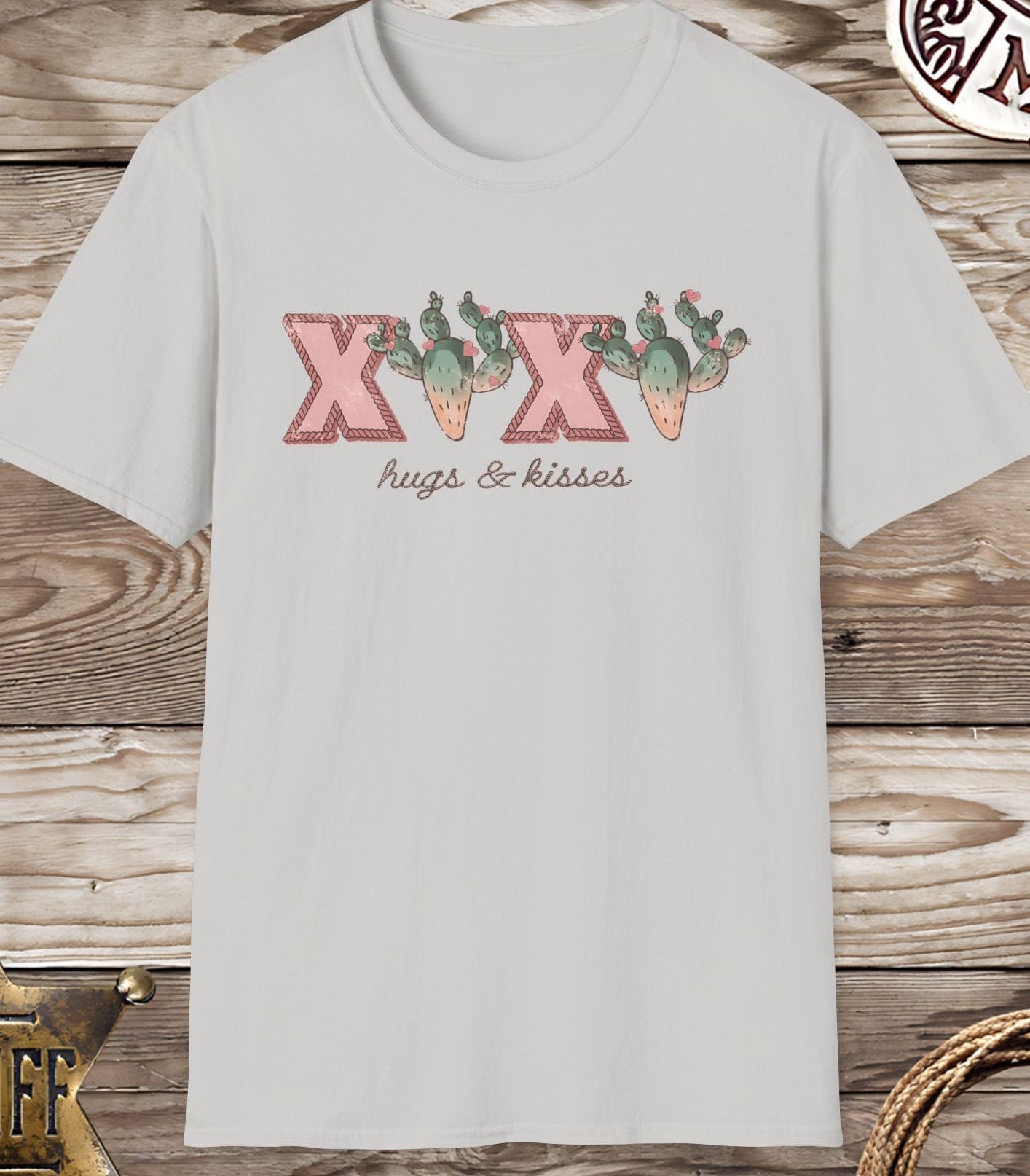 Hugs and Kisses XOXO-T-Shirt