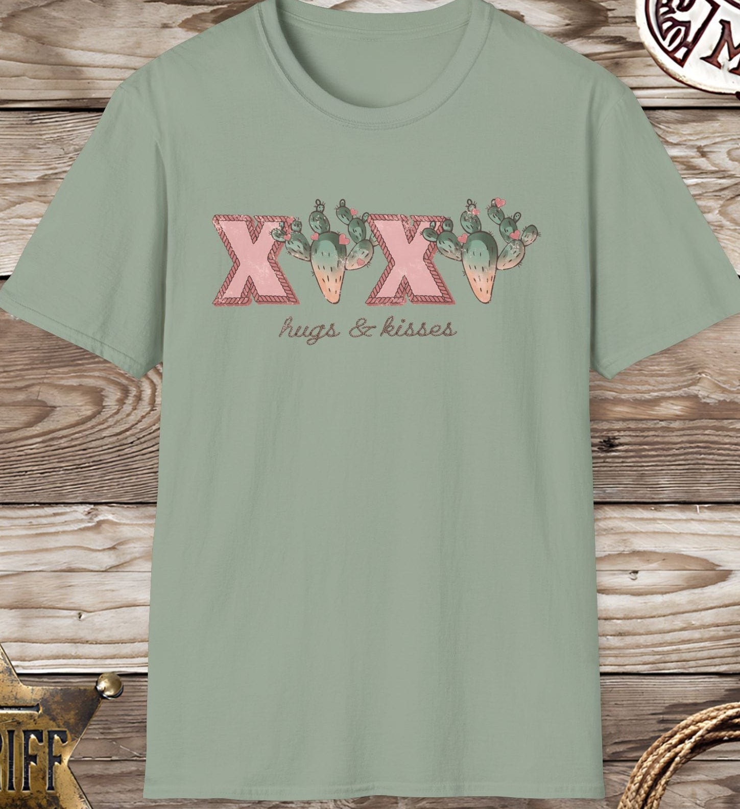 Hugs and Kisses XOXO-T-Shirt